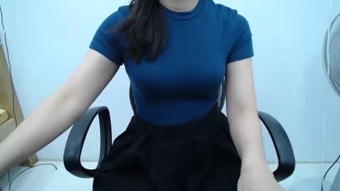julie9x online show from May 25, 2026, 6:47 pm