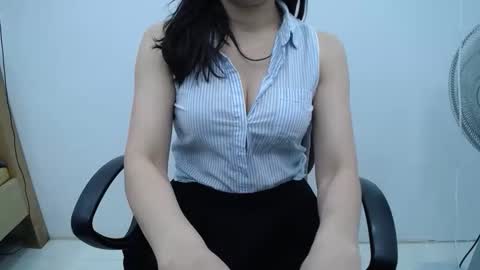 julie9x online show from May 26, 2026, 6:26 pm