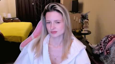 Julie online show from January 11, 2026, 3:39 pm