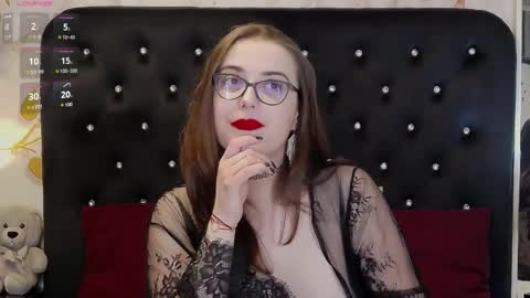 Snapshot of julieannx chatting on May 18, 2026, 5:02 am Julia online show from May 18, 2026, 5:02 am