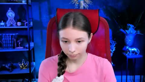 Snapshot of juliedaniel chatting on September 26, 2025, 5:11 am juliedaniel online show from September 26, 2025, 5:11 am
