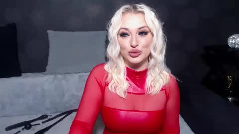 Snapshot of juliediamond chatting on February 28, 2025, 10:50 pm julia online show from February 28, 2025, 10:50 pm