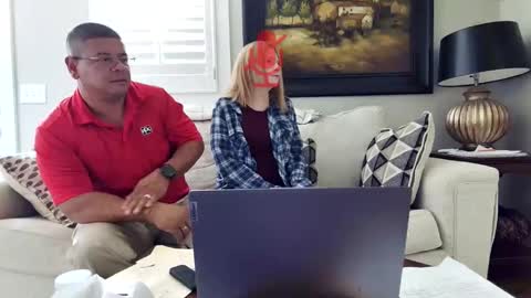 Snapshot of julieholliday chatting on November 4, 2025, 8:19 pm Julie Holliday online show from November 4, 2025, 8:19 pm