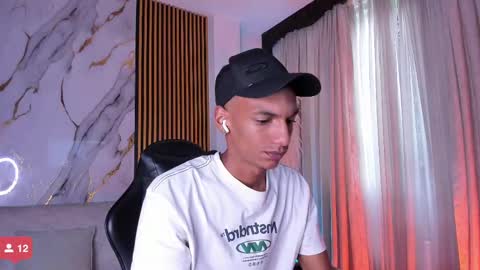 Julien online show from November 7, 2025, 12:16 pm