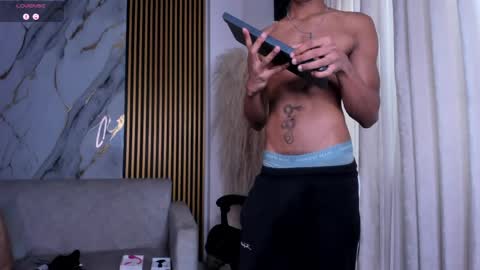 Snapshot of juliensaint_ chatting on May 31, 2026, 1:07 pm Julien online show from May 31, 2026, 1:07 pm