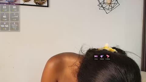 Snapshot of julieta_aguilar chatting on October 30, 2025, 8:53 pm Juli online show from October 30, 2025, 8:53 pm