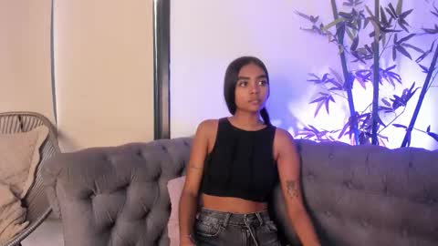 Juli online show from January 5, 2026, 6:55 pm