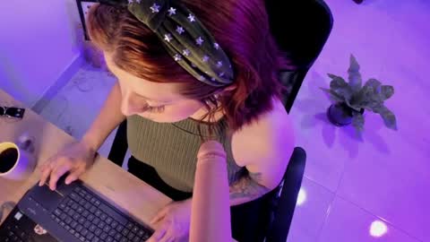 Snapshot of julieta_alves chatting on April 9, 2026, 11:04 am July online show from April 9, 2026, 11:04 am