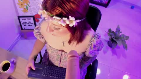 Snapshot of julieta_alves chatting on April 22, 2026, 11:12 am July online show from April 22, 2026, 11:12 am