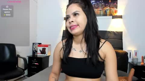 Snapshot of julieta_coopeer_ chatting on January 10, 2025, 9:55 am Julieta online show from January 10, 2025, 9:55 am