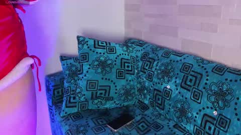 Snapshot of julieta_jane_s chatting on December 5, 2025, 1:58 am Mitchell online show from December 5, 2025, 1:58 am