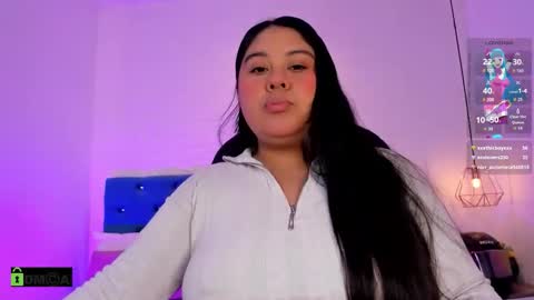 Julieta Mille online show from December 3, 2025, 11:30 am