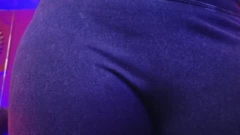 Snapshot of julieta_russell chatting on January 16, 2026, 11:58 am Julieta online show from January 16, 2026, 11:58 am