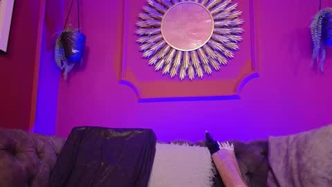 Snapshot of julieta_russell chatting on January 17, 2026, 12:10 pm Julieta online show from January 17, 2026, 12:10 pm