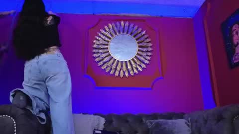 Snapshot of julieta_russell chatting on February 12, 2026, 12:00 pm Julieta online show from February 12, 2026, 12:00 pm