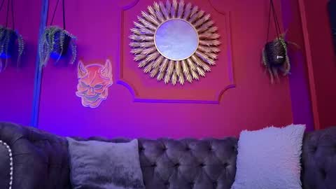 Snapshot of julieta_russell chatting on February 20, 2026, 11:22 am Julieta online show from February 20, 2026, 11:22 am