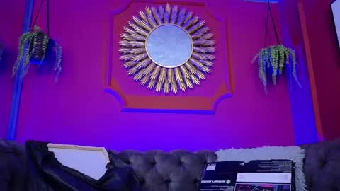 Snapshot of julieta_russell chatting on April 20, 2026, 11:46 am Julieta online show from April 20, 2026, 11:46 am