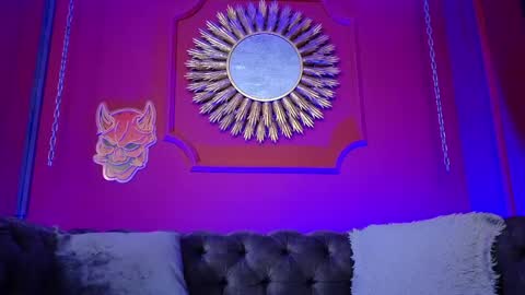 Snapshot of julieta_russell chatting on April 29, 2026, 11:14 am Julieta online show from April 29, 2026, 11:14 am