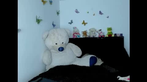 Andrea online show from January 7, 2025, 10:30 pm