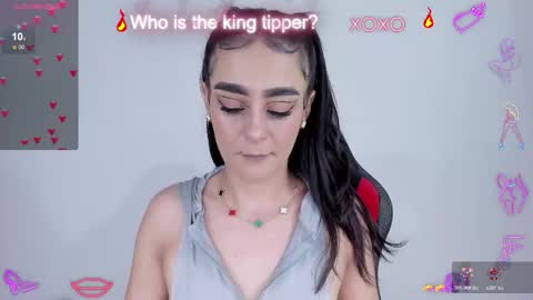 Snapshot of julietaserafelle chatting on February 15, 2026, 8:27 pm serafelle online show from February 15, 2026, 8:27 pm