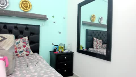 julieth_allen online show from November 15, 2025, 10:59 pm