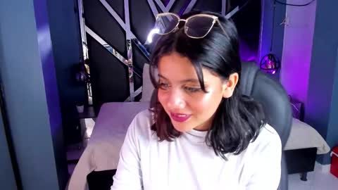 Julieth  online show from October 2, 2025, 9:11 pm