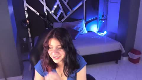 Julieth  online show from October 4, 2025, 8:51 pm