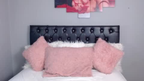 julietha fox online show from January 9, 2025, 4:41 am