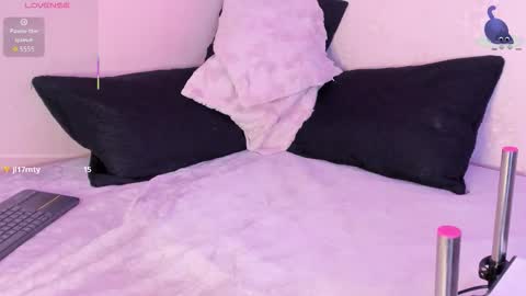 Julieth online show from March 26, 2026, 10:04 pm