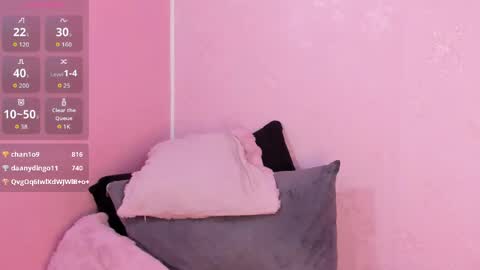 Julieth online show from April 11, 2026, 7:45 am