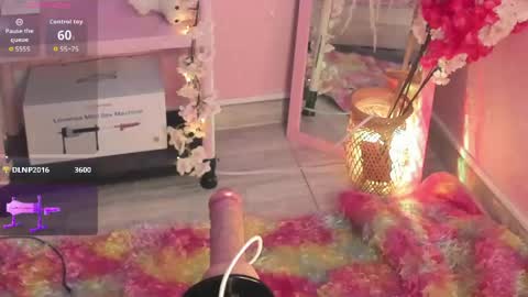 Julieth online show from April 11, 2026, 9:30 pm