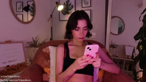 Juliette Dee online show from January 17, 2025, 9:06 pm