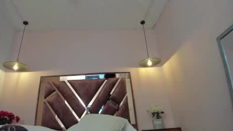 Snapshot of juliette_leroyy chatting on January 10, 2026, 7:04 pm juli online show from January 10, 2026, 7:04 pm