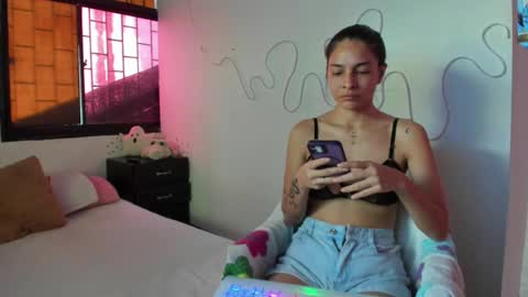 Snapshot of juliette_sweet05 chatting on November 8, 2025, 4:29 pm juliette online show from November 8, 2025, 4:29 pm