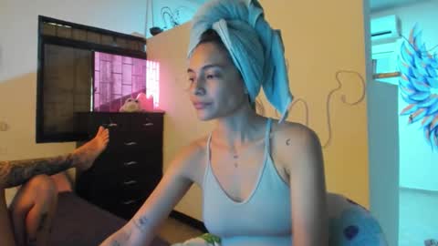 Snapshot of juliette_sweet05 chatting on November 19, 2025, 9:59 pm juliette online show from November 19, 2025, 9:59 pm