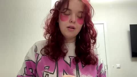 Lily online show from May 31, 2026, 12:01 pm