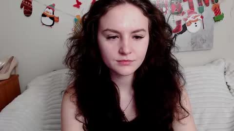 Julia online show from December 19, 2025, 9:05 am