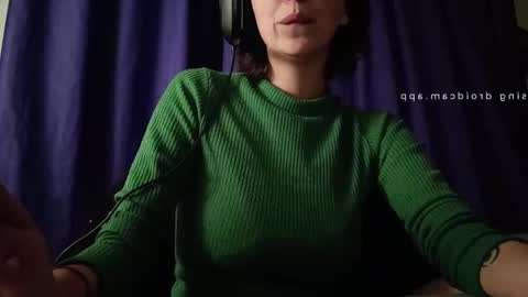Snapshot of julietxxx03 chatting on May 28, 2026, 3:59 am julietxxx03 online show from May 28, 2026, 3:59 am