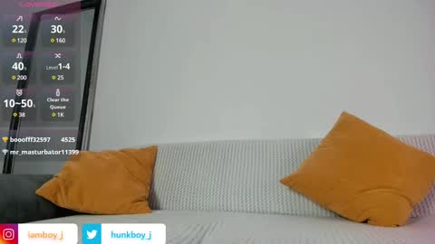 Snapshot of julio_fitxxx chatting on February 9, 2025, 6:05 pm Ask me online show from February 9, 2025, 6:05 pm