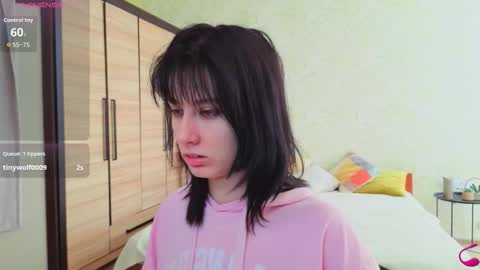 Snapshot of julissweet chatting on November 14, 2025, 8:13 am Asmodeus online show from November 14, 2025, 8:13 am