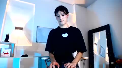 Snapshot of jullian_ricci chatting on July 16, 2026, 8:26 pm jullian online show from July 16, 2026, 8:26 pm