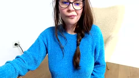 Snapshot of jullyenn chatting on February 2, 2025, 4:11 pm Jully online show from February 2, 2025, 4:11 pm