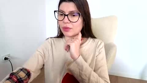 Snapshot of jullyenn chatting on February 16, 2025, 10:10 am Jully online show from February 16, 2025, 10:10 am
