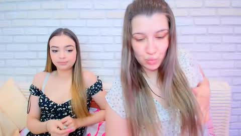 Snapshot of jullymood chatting on February 21, 2026, 7:31 am DoubleCherry online show from February 21, 2026, 7:31 am