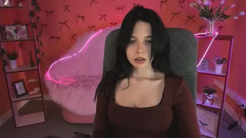 Juls online show from October 9, 2025, 1:20 pm