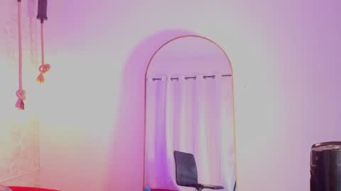 july_quinzel online show from May 27, 2026, 2:52 am