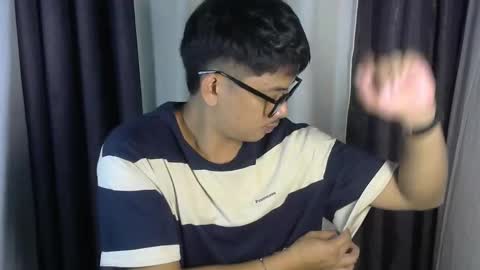 Snapshot of julz_alwayshorny chatting on October 23, 2025, 2:49 pm call me julz online show from October 23, 2025, 2:49 pm