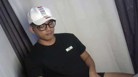 Snapshot of julz_alwayshorny chatting on February 12, 2026, 6:14 pm call me julz online show from February 12, 2026, 6:14 pm