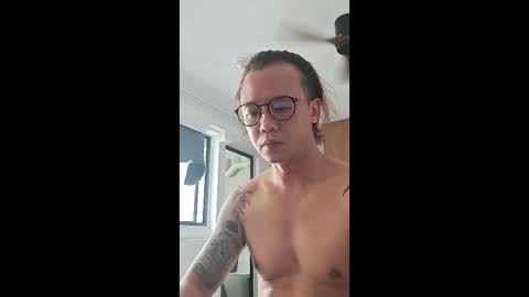 Snapshot of junakiraaa chatting on January 6, 2026, 2:26 am junakiraaa online show from January 6, 2026, 2:26 am