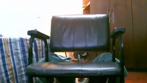 Snapshot of juneandmia chatting on March 10, 2025, 8:15 am Mia online show from March 10, 2025, 8:15 am